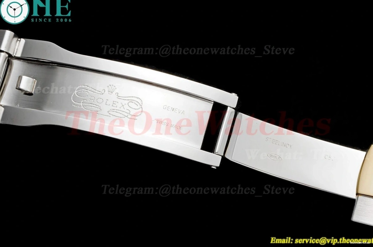 Oyster 326933 FNF YG SS Stk SkyDweller A9001 42mm White 1220